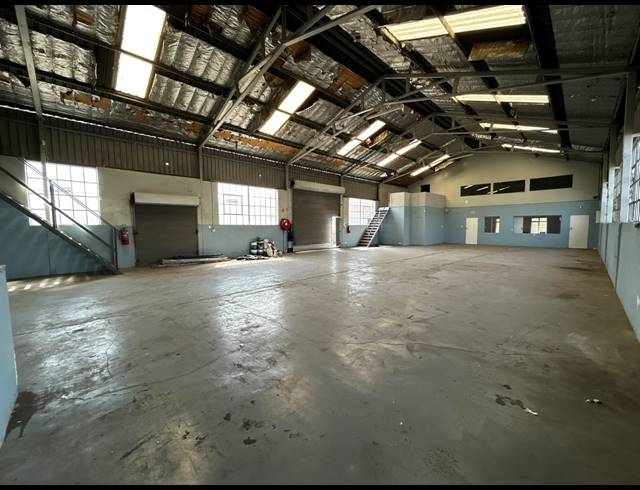 450M² WAREHOUSE TO LET IN WYNBERG